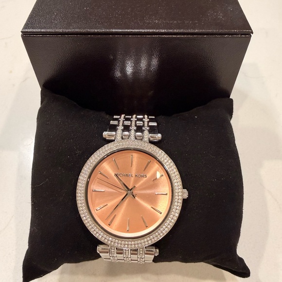 EUC Michael Kors Darci Glitz MK3218 Wrist Watch Women Rose Gold And Silver - Picture 3 of 7